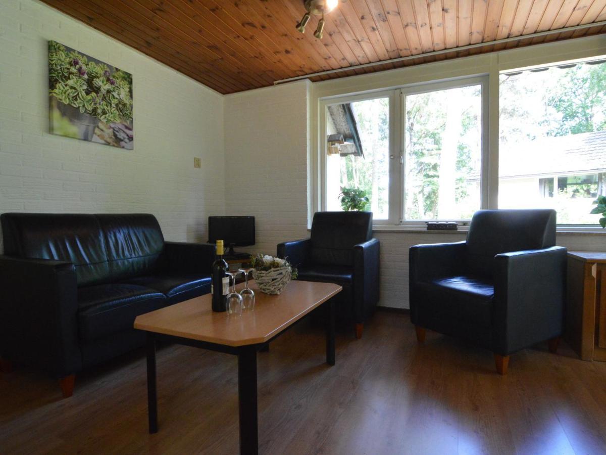 Detached Bungalow With Lovely Covered Terrace In A Nature Rich Holiday Park Stramproy Exteriör bild