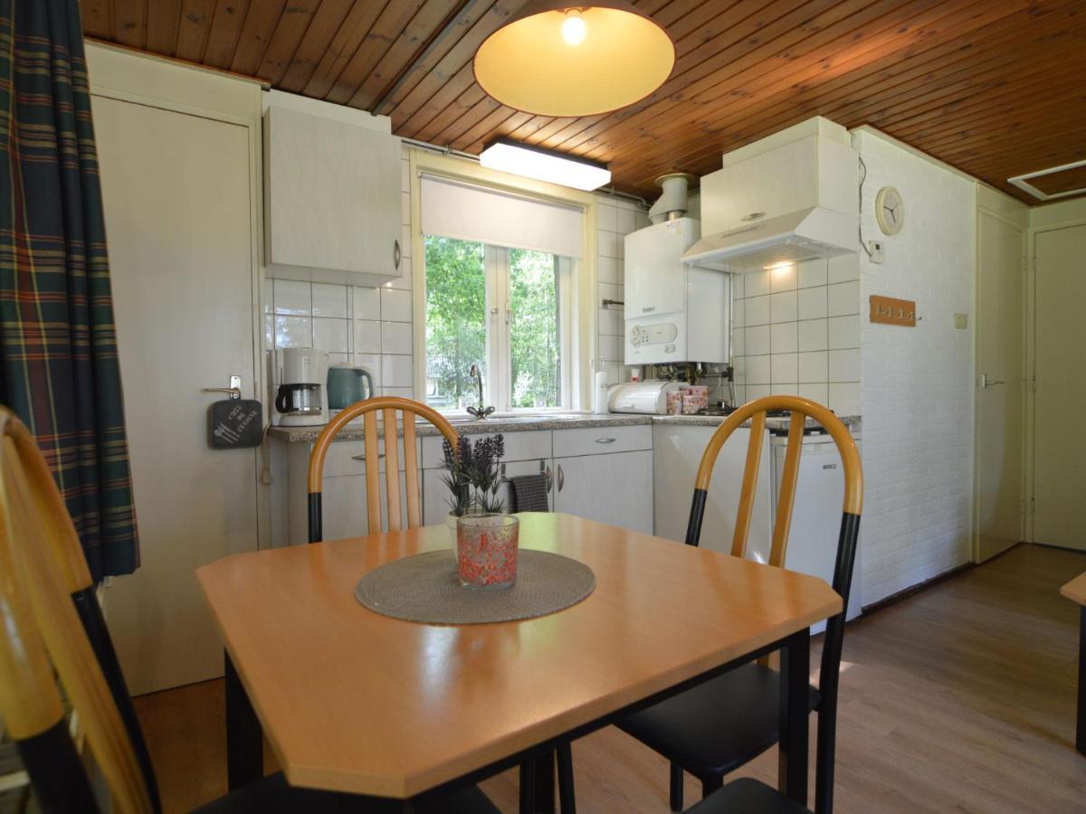 Detached Bungalow With Lovely Covered Terrace In A Nature Rich Holiday Park Stramproy Exteriör bild