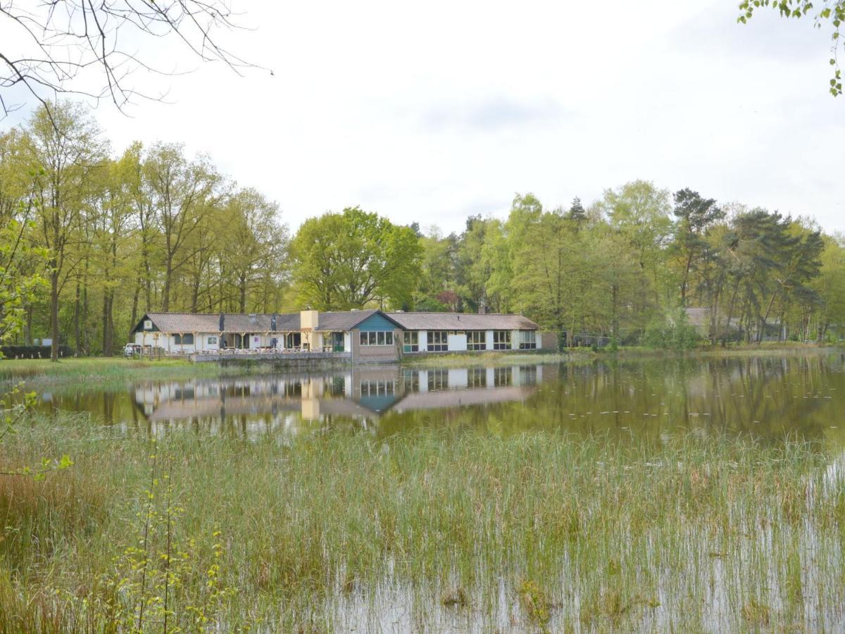Detached Bungalow With Lovely Covered Terrace In A Nature Rich Holiday Park Stramproy Exteriör bild