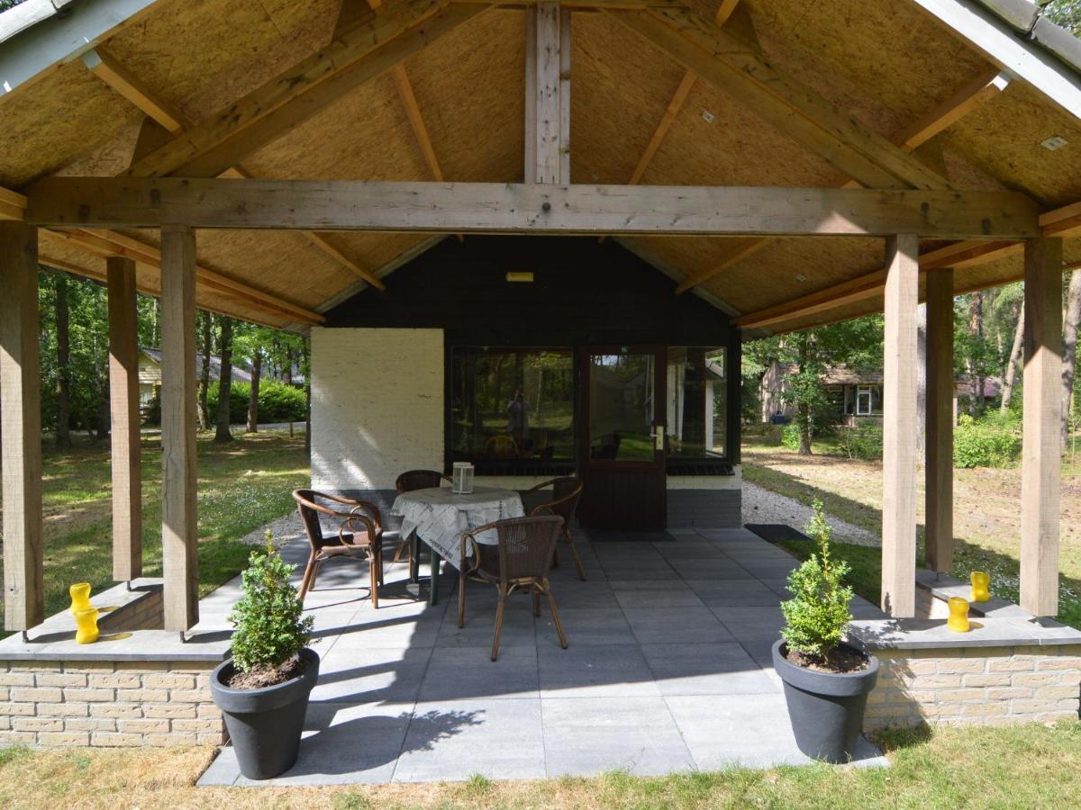Detached Bungalow With Lovely Covered Terrace In A Nature Rich Holiday Park Stramproy Exteriör bild