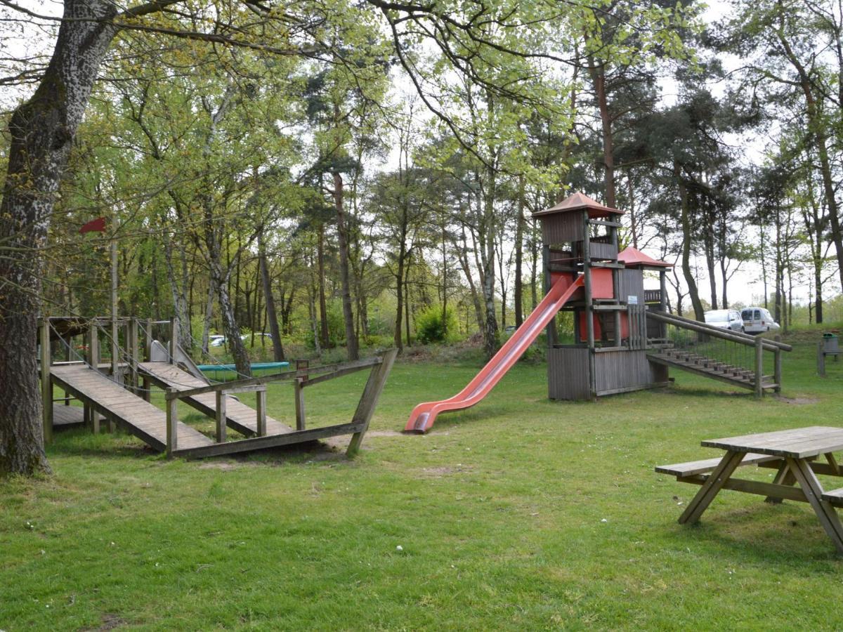 Detached Bungalow With Lovely Covered Terrace In A Nature Rich Holiday Park Stramproy Exteriör bild