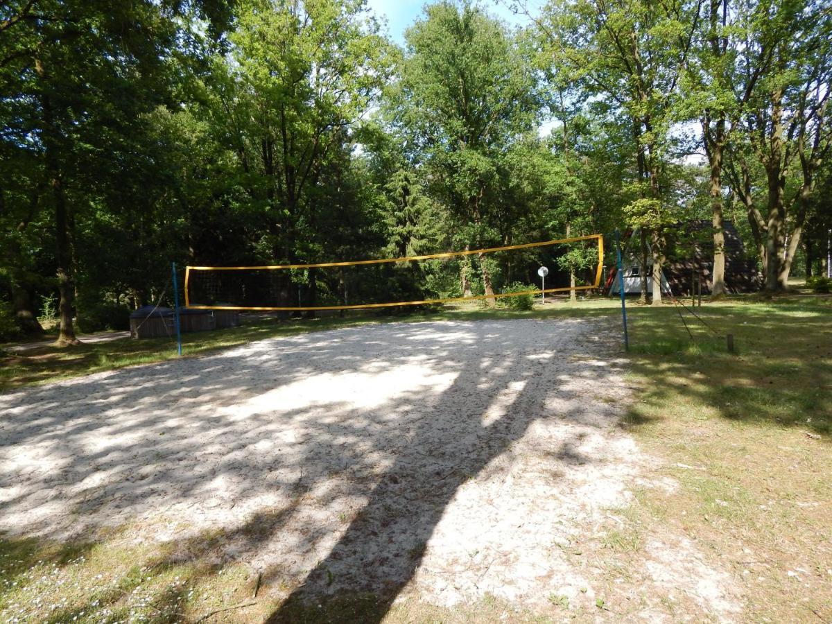 Detached Bungalow With Lovely Covered Terrace In A Nature Rich Holiday Park Stramproy Exteriör bild